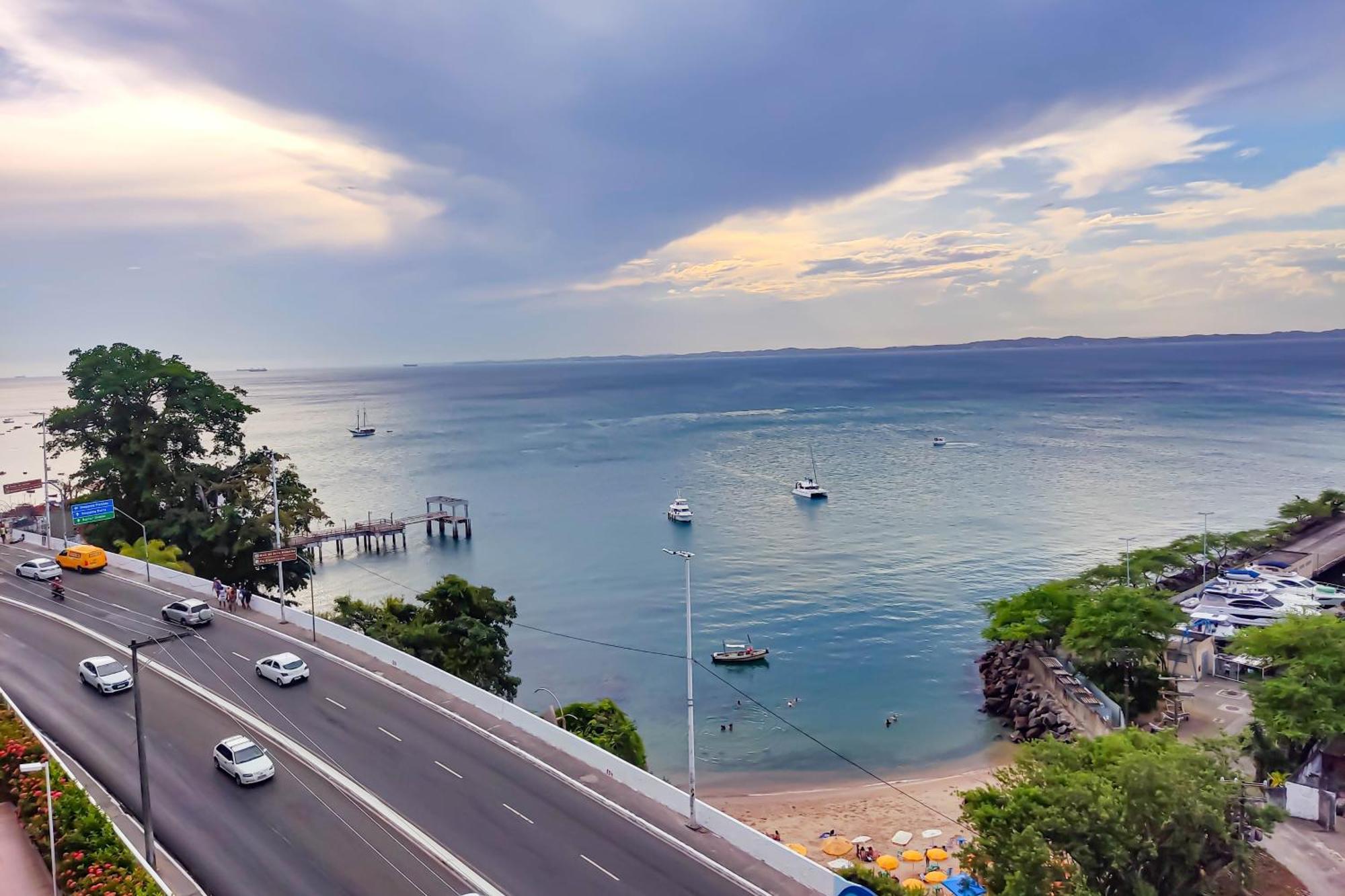 Апартаменти Cloc Marina Vista Mar P/ A Baia De Todos Os Santos Салвадор Екстер'єр фото